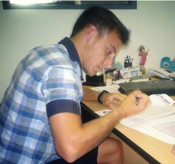 “Rodri” firmó su primer contrato (AUDIO EXCLUSIVO)