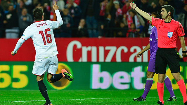 El Sevilla enciende la Liga