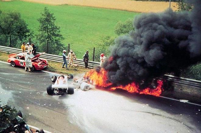 Fuego en Nurburgring