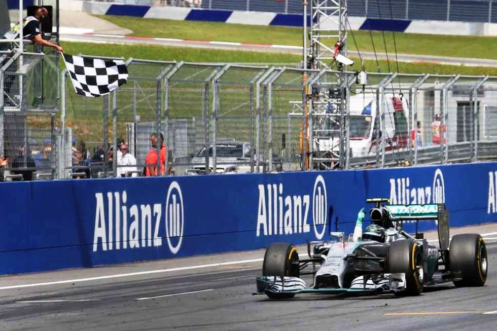 Hamilton no pudo con Rosberg