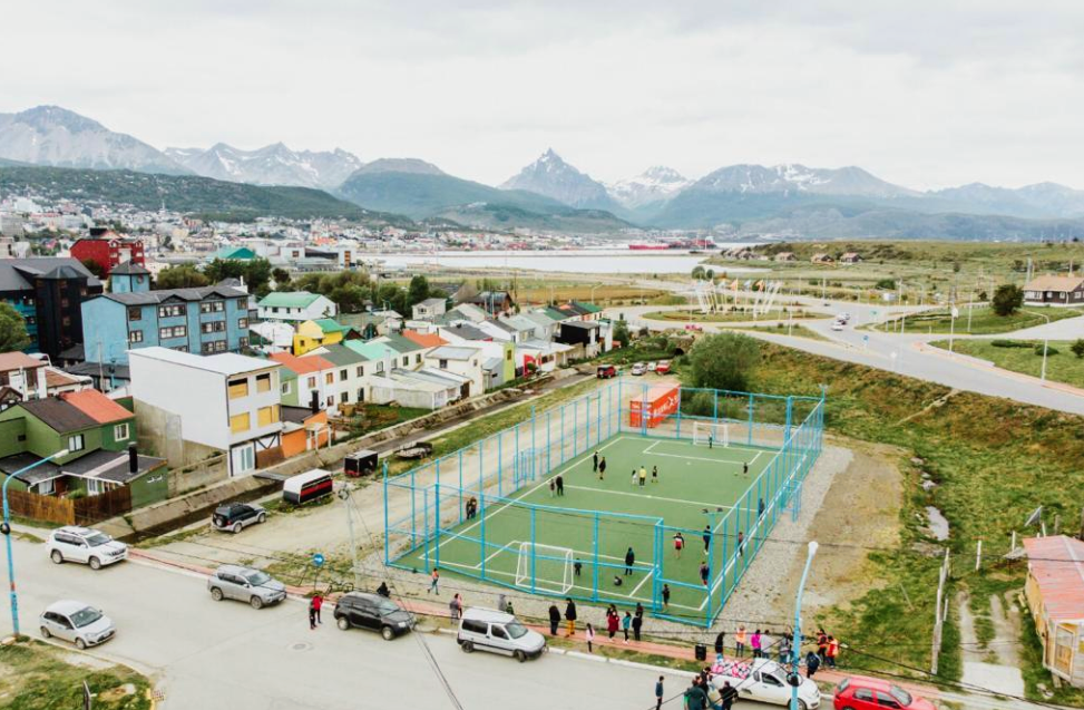 Se inauguró el playón deportivo Karekén